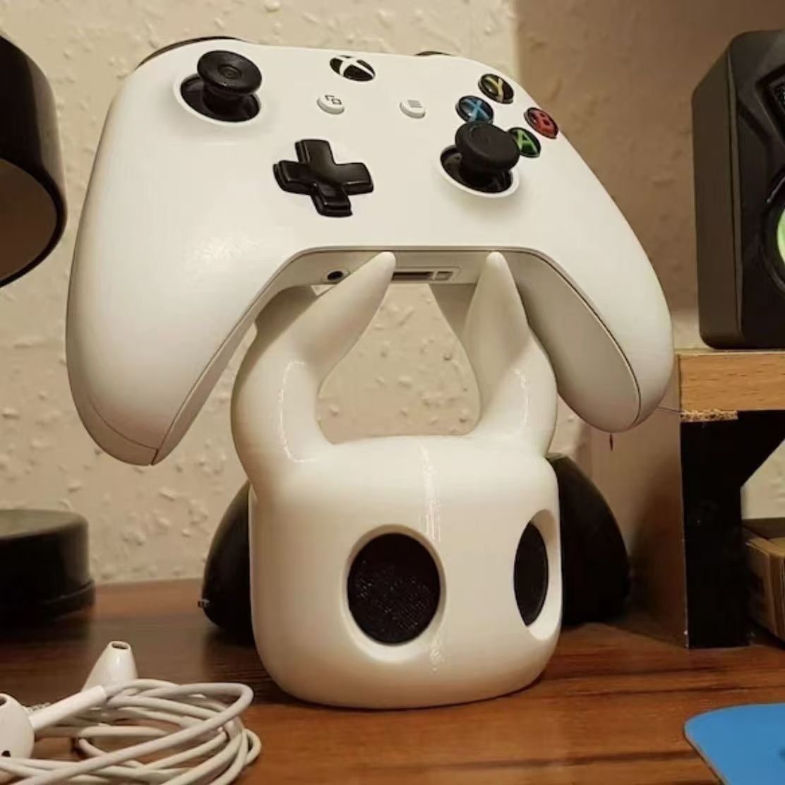 แท่นวางคอนโทรลเลอร์เกมลายการ์ต - Cool Gaming Accessories Xbox บทวิจารณ์และราคา